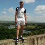 Два молодых парня пригласят в гости девушку или подружек в Туле